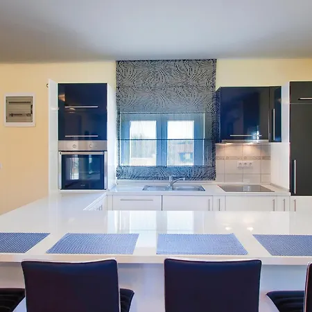 Six-Bedroom Holiday Home In Perci *